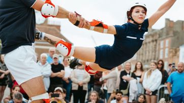 ZIDM 1600 21 Jun 15Feet6 Les Patineurs (C)Jamie Haslam